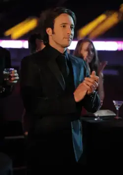 В лунном свете (2007) через торрент скачать В лунном свете (2007) сериал через торрент скачать