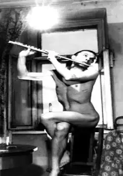 Черная роза — эмблема печали, красная роза — эмблема любви (1989) через торрент скачать Черная роза — эмблема печали, красная роза — эмблема любви (1989) фильм через торрент скачать