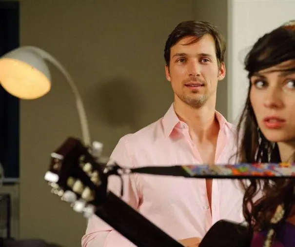 Дневник доктора (2008) через торрент скачать Дневник доктора (2008) сериал через торрент скачать