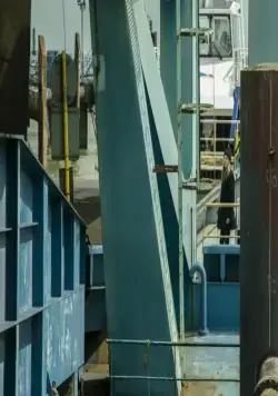 Туннель (2013) через торрент бесплатно Туннель (2013) сериал через торрент бесплатно