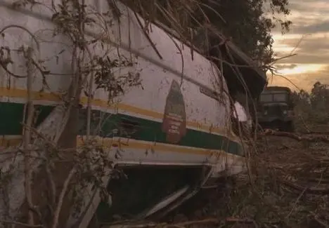 Нашествие (2005) через торрент скачать Нашествие (2005) сериал через торрент скачать