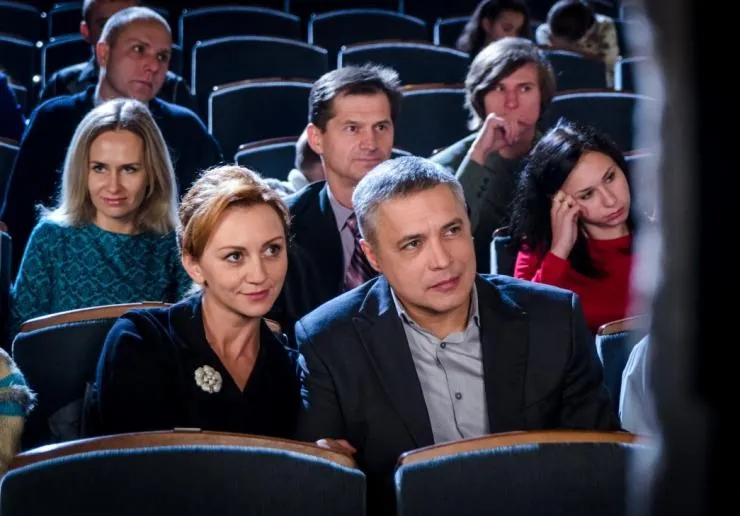 Чтобы увидеть радугу... (2015) через торрент скачать Чтобы увидеть радугу... (2015) сериал через торрент скачать