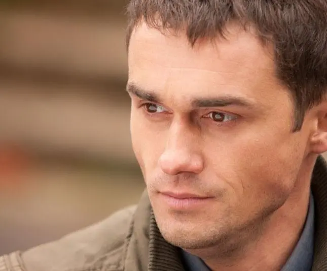 Грач (2012) через торрент бесплатно Грач (2012) сериал через торрент бесплатно