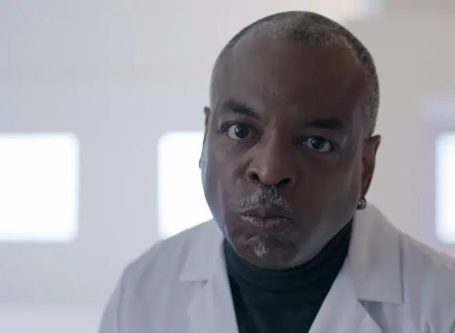 Странный город (2019) в хорошем качестве через торрент Странный город (2019) сериал в хорошем качестве через торрент