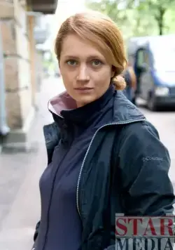 Любовь с оружием (2012) через торрент скачать Любовь с оружием (2012) сериал через торрент скачать