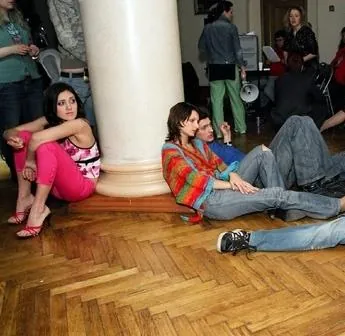 Студенты (2005) через торрент скачать Студенты (2005) сериал через торрент скачать