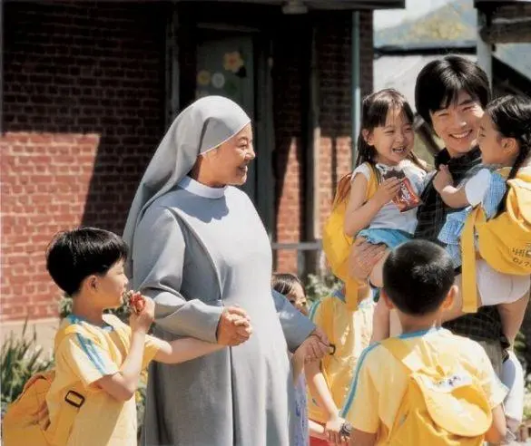 Любовь так прекрасна (2004) в хорошем качестве через торрент Любовь так прекрасна (2004) фильм в хорошем качестве через торрент