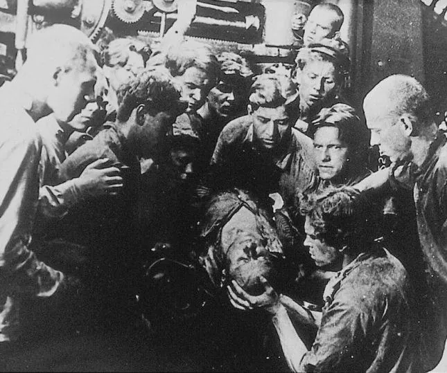 Стачка (1924) в хорошем качестве через торрент Стачка (1924) фильм в хорошем качестве через торрент