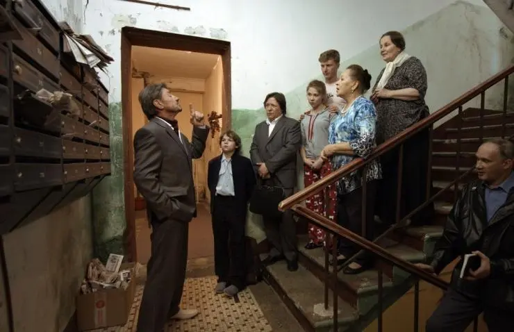 Истории одного подъезда (2015) через торрент скачать Истории одного подъезда (2015) фильм через торрент скачать