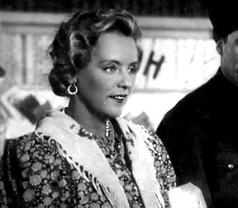 Кубанские казаки (1949) через торрент бесплатно Кубанские казаки (1949) фильм через торрент бесплатно