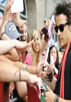 Фанатки на завтрак не остаются (2010) в хорошем качестве через торрент Фанатки на завтрак не остаются (2010) фильм в хорошем качестве через торрент