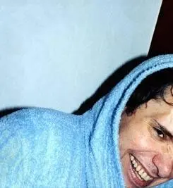 Дыра в моем сердце (2004) через торрент скачать Дыра в моем сердце (2004) фильм через торрент скачать