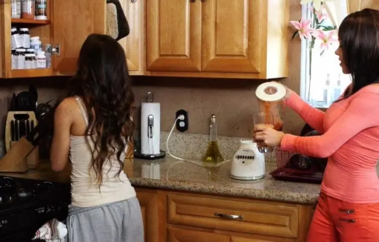 Недоносок (2013) через торрент бесплатно Недоносок (2013) фильм через торрент бесплатно