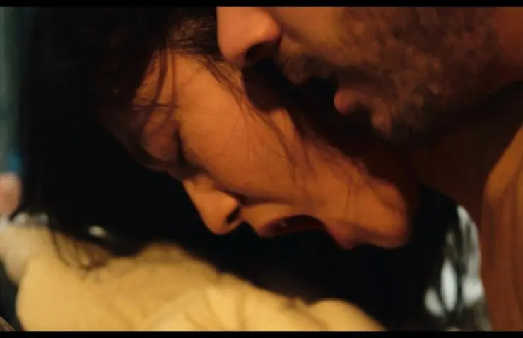 Любовь и ссадины (2011) через торрент скачать Любовь и ссадины (2011) фильм через торрент скачать