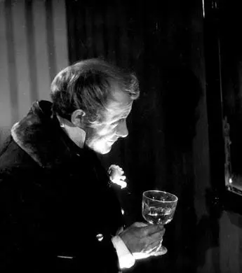 Шинель (1959) через торрент скачать Шинель (1959) фильм через торрент скачать