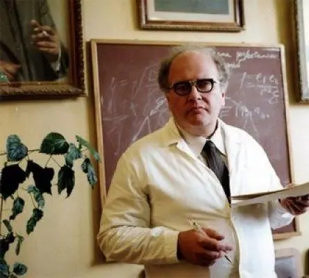 Девять Семь Семь (2006) через торрент бесплатно Девять Семь Семь (2006) фильм через торрент бесплатно