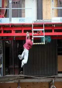 Фрираннер (2011) через торрент бесплатно Фрираннер (2011) фильм через торрент бесплатно