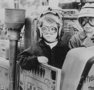 Маленькие негодяи (1994) через торрент скачать Маленькие негодяи (1994) фильм через торрент скачать