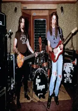 Пустоголовые (1994) через торрент бесплатно Пустоголовые (1994) фильм через торрент бесплатно