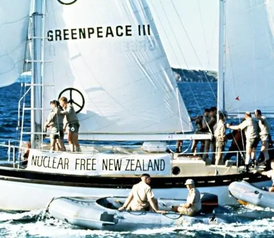 В смертельной опасности (1994) в хорошем качестве через торрент В смертельной опасности (1994) фильм в хорошем качестве через торрент