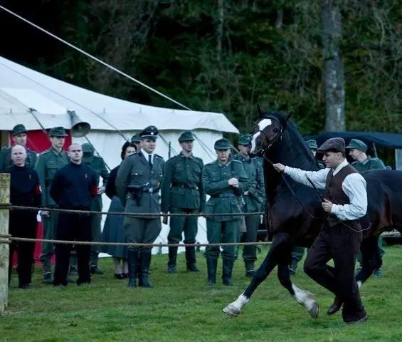 Сопротивление (2011) через торрент бесплатно Сопротивление (2011) фильм через торрент бесплатно