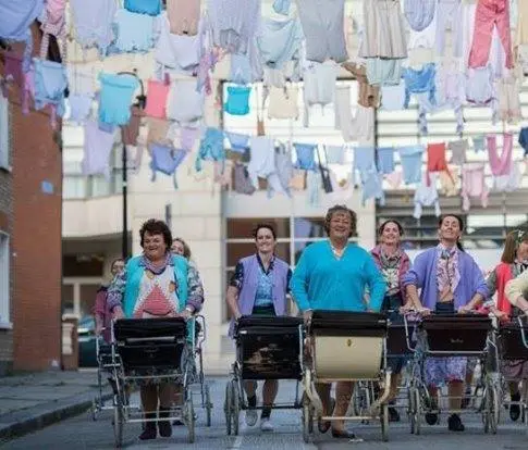 Мальчики миссис Браун (2014) через торрент бесплатно Мальчики миссис Браун (2014) фильм через торрент бесплатно