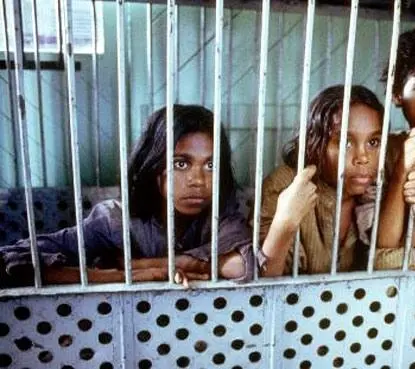 Клетка для кроликов (2002) через торрент скачать Клетка для кроликов (2002) фильм через торрент скачать