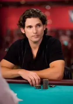 Везунчик (2007) через торрент скачать Везунчик (2007) фильм через торрент скачать