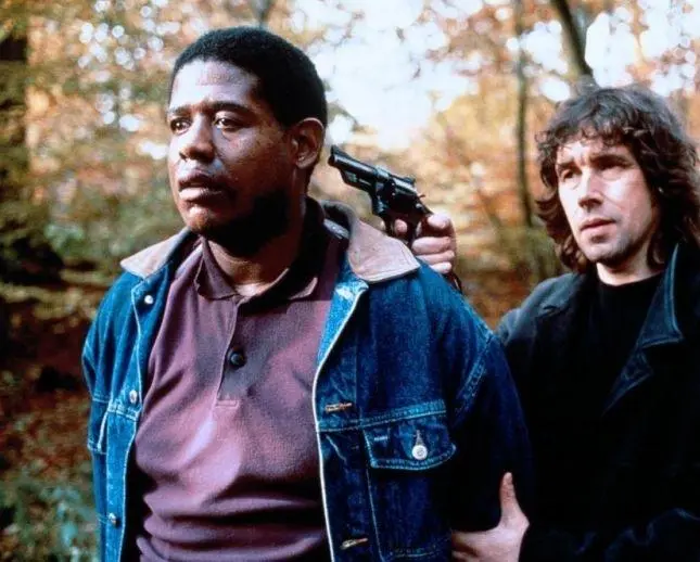 Жестокая игра (1992) через торрент бесплатно Жестокая игра (1992) фильм через торрент бесплатно