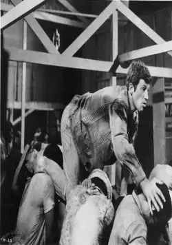 Человек из Рио (1964) через торрент бесплатно Человек из Рио (1964) фильм через торрент бесплатно