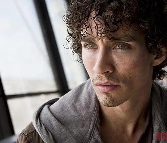 Посланник (2015) через торрент скачать Посланник (2015) фильм через торрент скачать