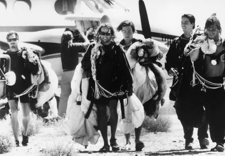 На гребне волны (1991) в хорошем качестве через торрент На гребне волны (1991) фильм в хорошем качестве через торрент