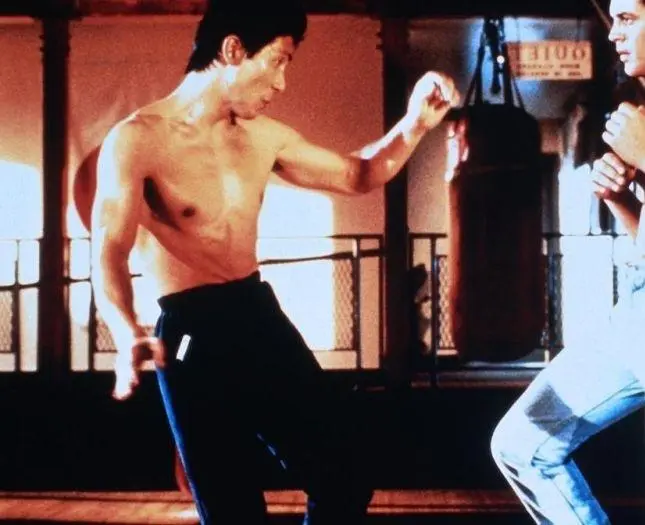 Комендантский час (1990) через торрент бесплатно Комендантский час (1990) фильм через торрент бесплатно