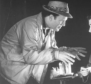 Скаут (1994) через торрент бесплатно Скаут (1994) фильм через торрент бесплатно