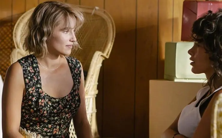 Обнаженная (2015) через торрент бесплатно Обнаженная (2015) фильм через торрент бесплатно