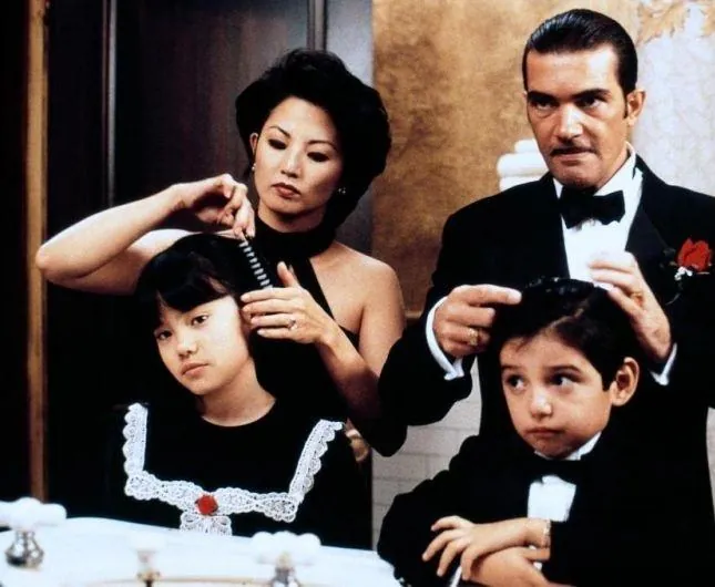 Четыре комнаты (1995) в хорошем качестве через торрент Четыре комнаты (1995) фильм в хорошем качестве через торрент