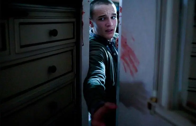 Не взрослей (2015) через торрент скачать Не взрослей (2015) фильм через торрент скачать