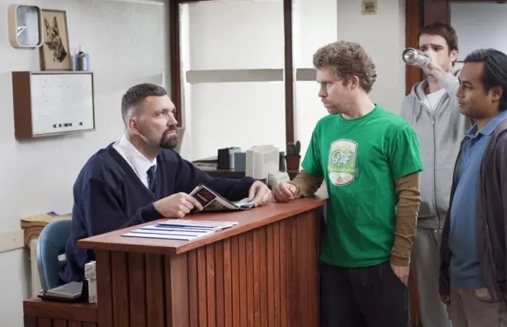 Братаны важнее девчонок (2013) через торрент бесплатно Братаны важнее девчонок (2013) фильм через торрент бесплатно