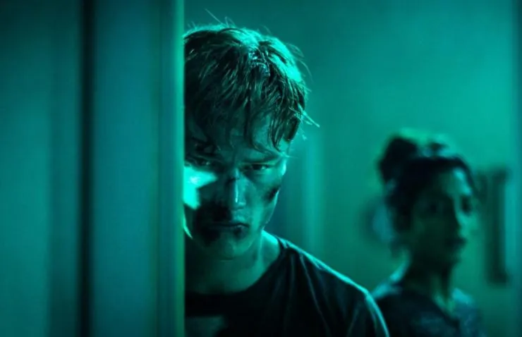 Ожидайте дальнейших инструкций (2018) через торрент бесплатно Ожидайте дальнейших инструкций (2018) фильм через торрент бесплатно