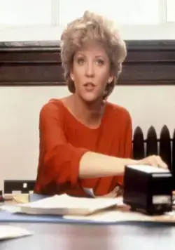 Странные захватчики (1983) через торрент скачать Странные захватчики (1983) фильм через торрент скачать