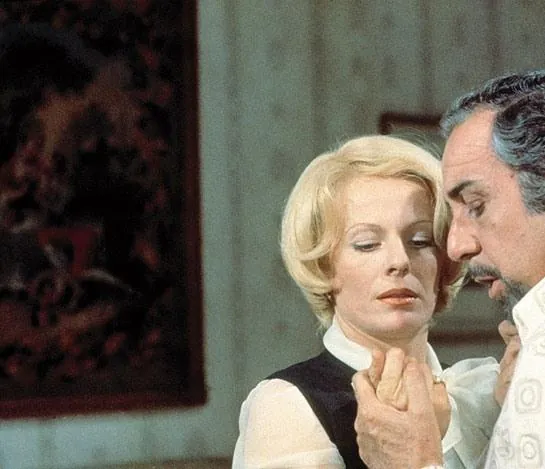 Скромное обаяние буржуазии (1972) в хорошем качестве через торрент Скромное обаяние буржуазии (1972) фильм в хорошем качестве через торрент