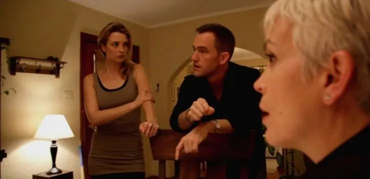 Связь (2012) через торрент бесплатно Связь (2012) фильм через торрент бесплатно