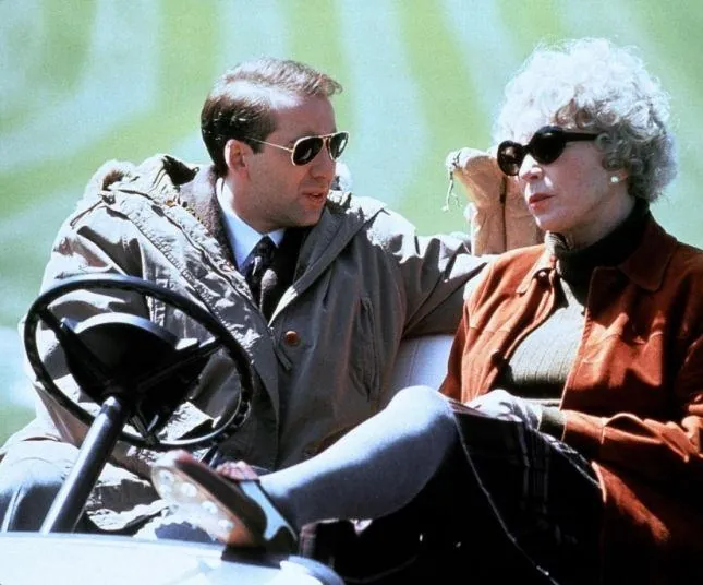 Телохранитель Тесс (1994) через торрент скачать Телохранитель Тесс (1994) фильм через торрент скачать