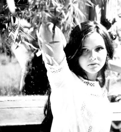 Сто дней после детства (1975) через торрент скачать Сто дней после детства (1975) фильм через торрент скачать