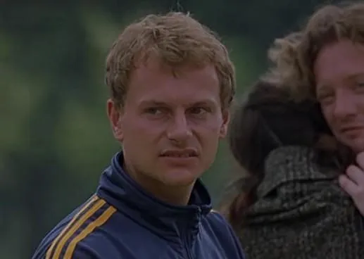 Человек с дождем в ботинках (1998) через торрент скачать Человек с дождем в ботинках (1998) фильм через торрент скачать