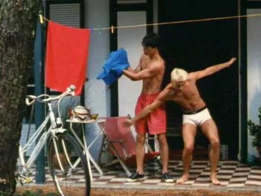 Летнее платье (1996) в хорошем качестве через торрент Летнее платье (1996) фильм в хорошем качестве через торрент