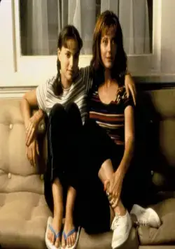 Где угодно, только не здесь (1999) через торрент бесплатно Где угодно, только не здесь (1999) фильм через торрент бесплатно