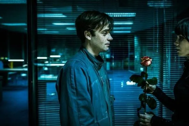 Человек с волшебной коробкой (2017) через торрент скачать Человек с волшебной коробкой (2017) фильм через торрент скачать