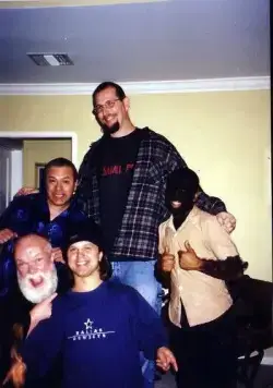 Шоу уродов (2007) через торрент бесплатно Шоу уродов (2007) фильм через торрент бесплатно