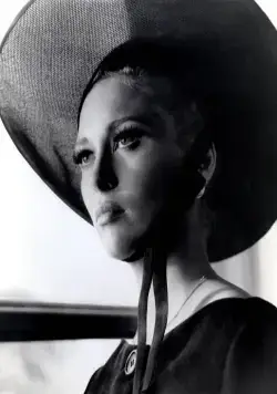 Афера Томаса Крауна (1968) через торрент скачать Афера Томаса Крауна (1968) фильм через торрент скачать